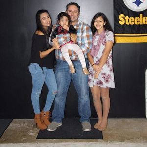 Meet your Posher, Juan